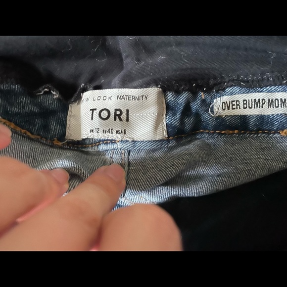 Topshop maternity jeans - Picture 3 of 3